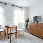 Historic At Center Appartement