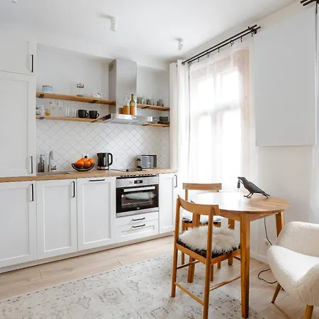 Apartment Historic At Center *