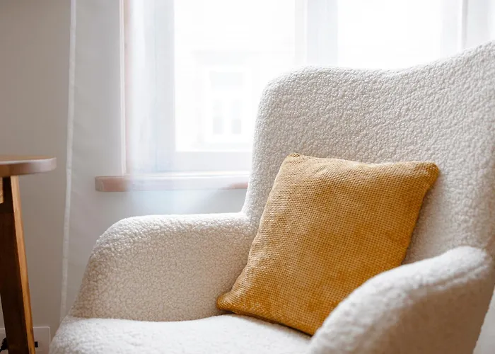 Historic At Center Apartment