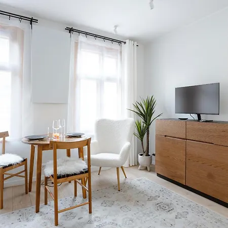 Historic At Center Apartman